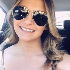 Meet your Posher, Jackie